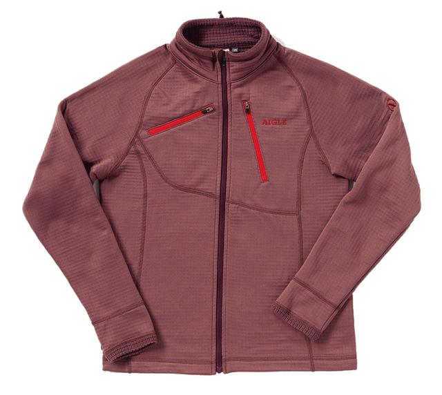 能够贴合身体的曲线