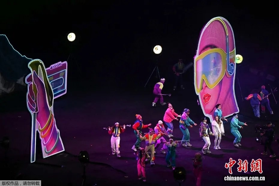 一觉醒来，米兰冬奥会开幕！中国红惊艳亮相，