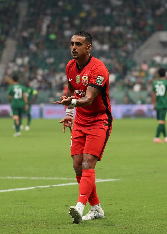 海港客场1-0不敌大连英博 外援结构性矛盾暴露中