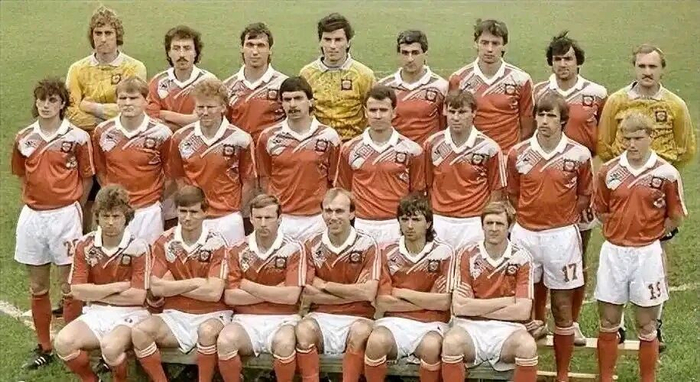 世界杯五大消失豪门：从辉煌到衰落的宿命