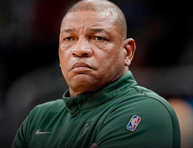 雄鹿队解雇老里 字母哥与球队关系紧张战绩不佳